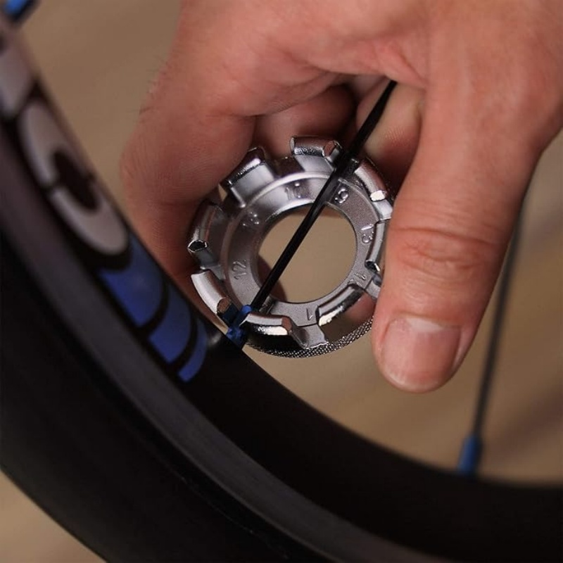 Clé à rayons 8 encoches en aci - Cycling Gear Gifts avis et prix